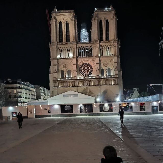 1r dia a París, en el Projecte Erasmus+ on participa alumnat de 1r Estètica I 2n Perruqueria. 
Benvinguda, presentació dels centres que participen al projecte (França, Itàlia, Catalunya i Turkia). Visita a les instal·lacions del centre d'acollida.Tarda, formació de maquillatge de pells fosques. I visita per París Torre Eiffel, catedral de Notre-Dame. #erasmusplus @insguillemcata #ipguillemcatà